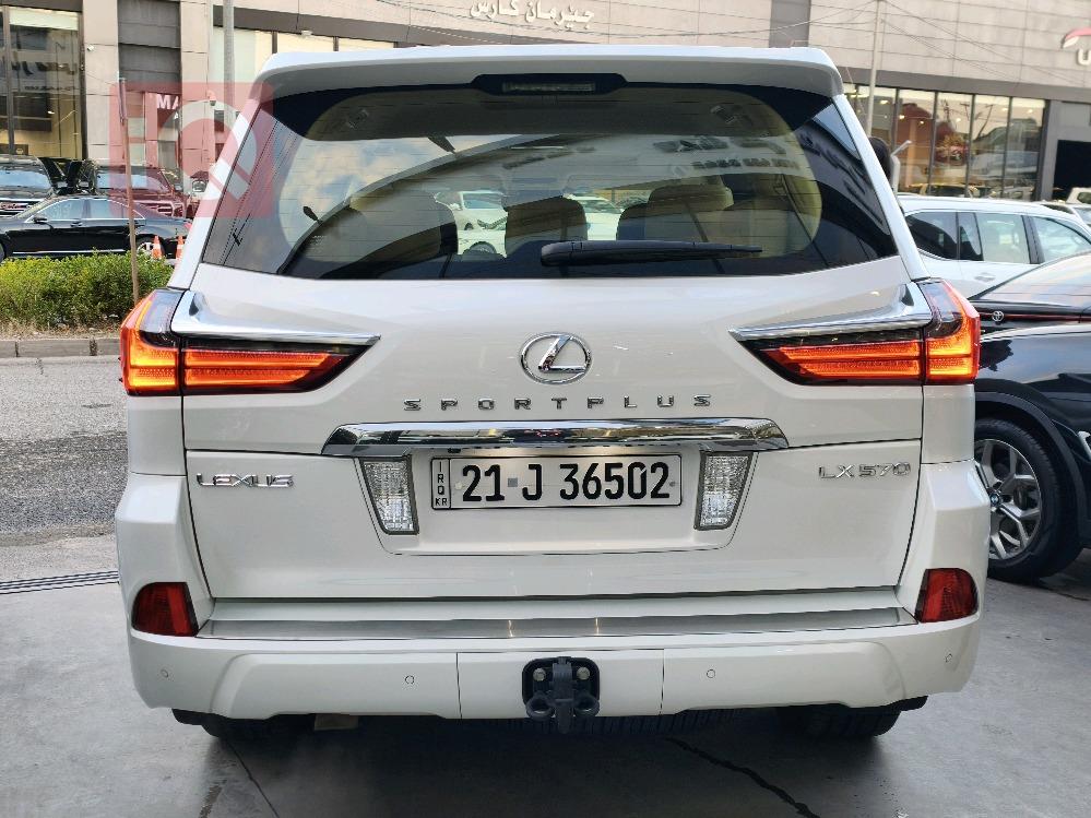 Lexus LX